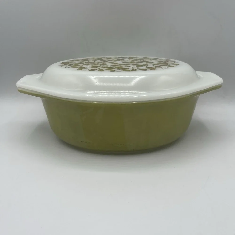 Vintage Pyrex Verde Olive Green 1 1/2 Qt. Oval Casserole Dish With Lid 043